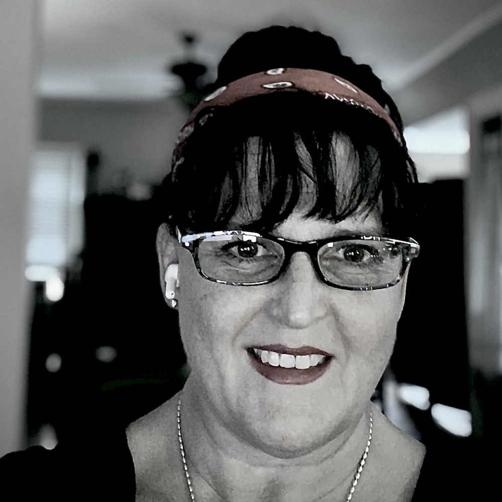 Meet your Posher, Tiffany